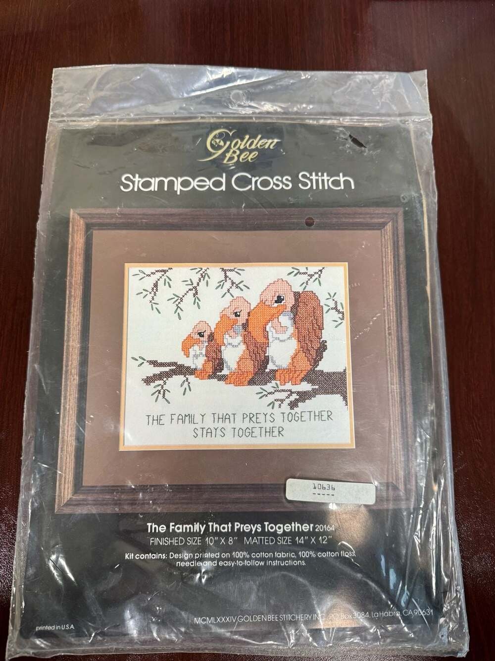 Golden Bee Stamped Cross Stitch Kit - The Family That Preys Together (20164)